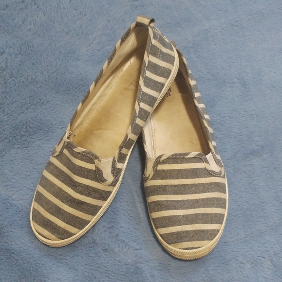 H&M striped flats size 8 - Picture 2 of 3